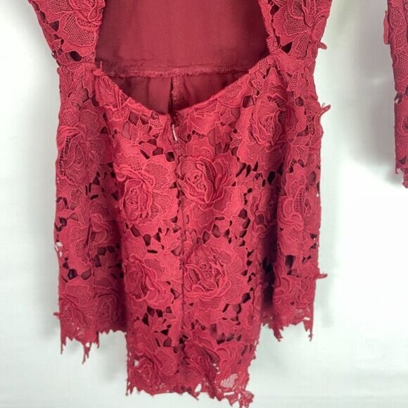 Lovers + Friends Revolve Peony Floral Lace Open Cut Out Back Romper Wine Red XS - Picture 8 of 12